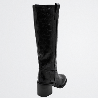 Esme – Fekete, mintás csizma