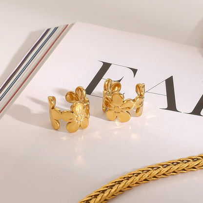 Anne - Plumeria-Clip-On Fülbevaló