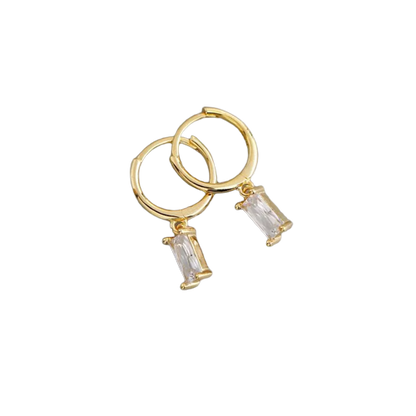 Arany színű fülbevalók cirkónia kövekkel – Grace