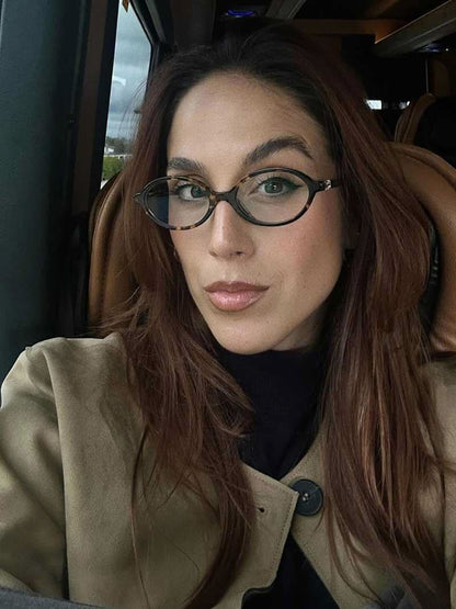 Brynlee | Stílusos Olvasószemüvegek